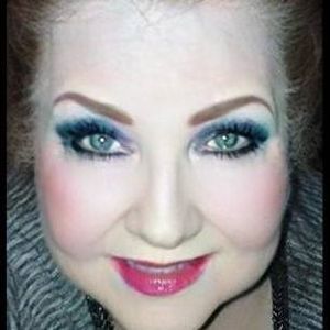 Meet your Posher, Deborah